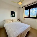 Lucerna I, Primero 4 *